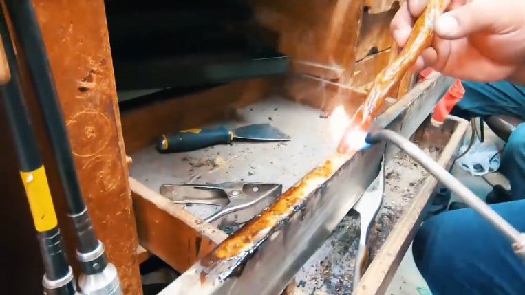 shellac glue to file chain